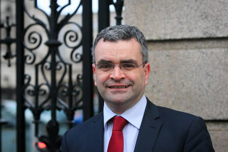 Over 20 Social Welfare Payments in Ireland to Get €400+ Boost in 2025